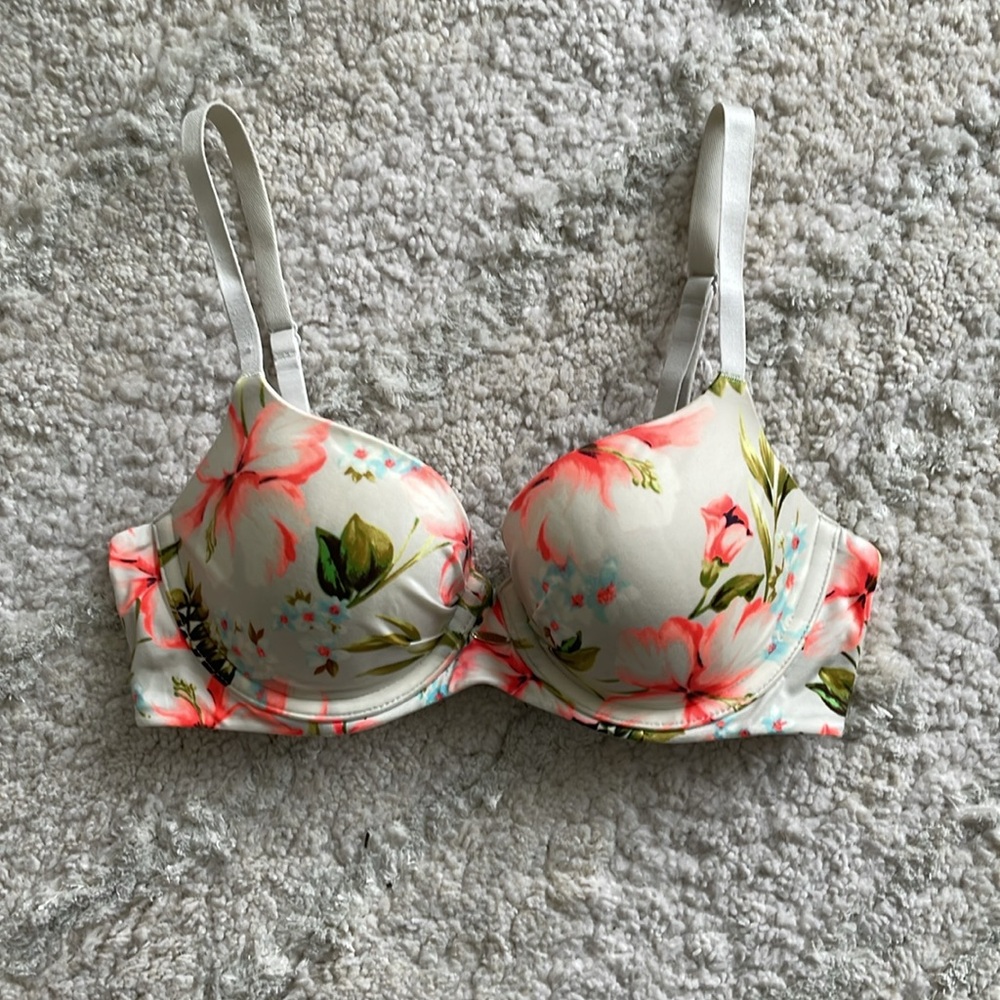 Fabulous by Victoria’s Secret Bra